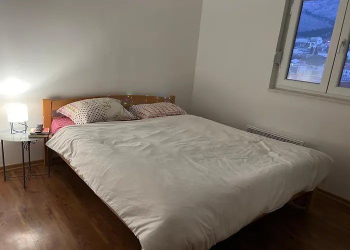 Old Bridge Apartamento *